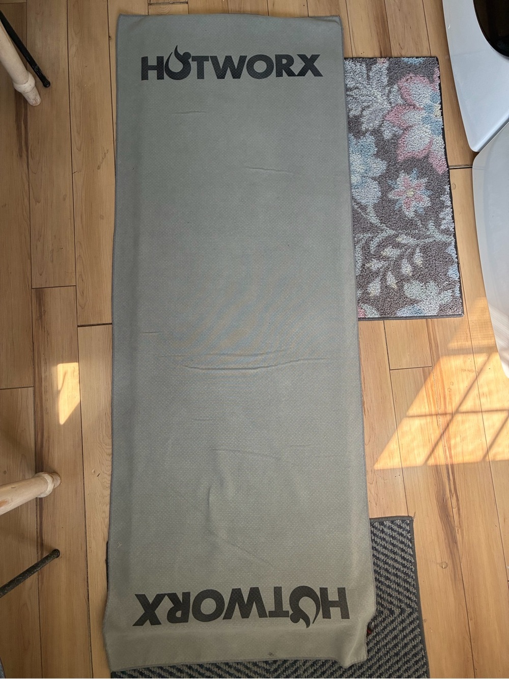 Hotworx workout mat, towel and carrying loop